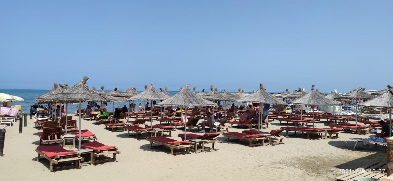 Luxury Beach Apartment In Qerret Golem  Exterior foto